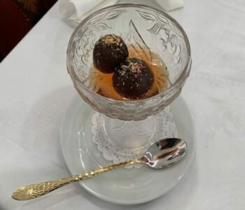 Gulab Jamun : délicieux dessert indien du Restaurant Jardin de Punjab Annecy